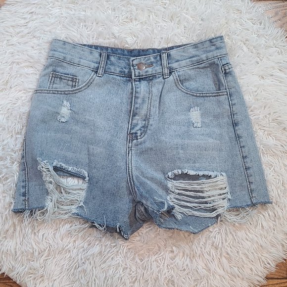 Zaful Pants - NWT Zaful Women's Distressed Jean Shorts